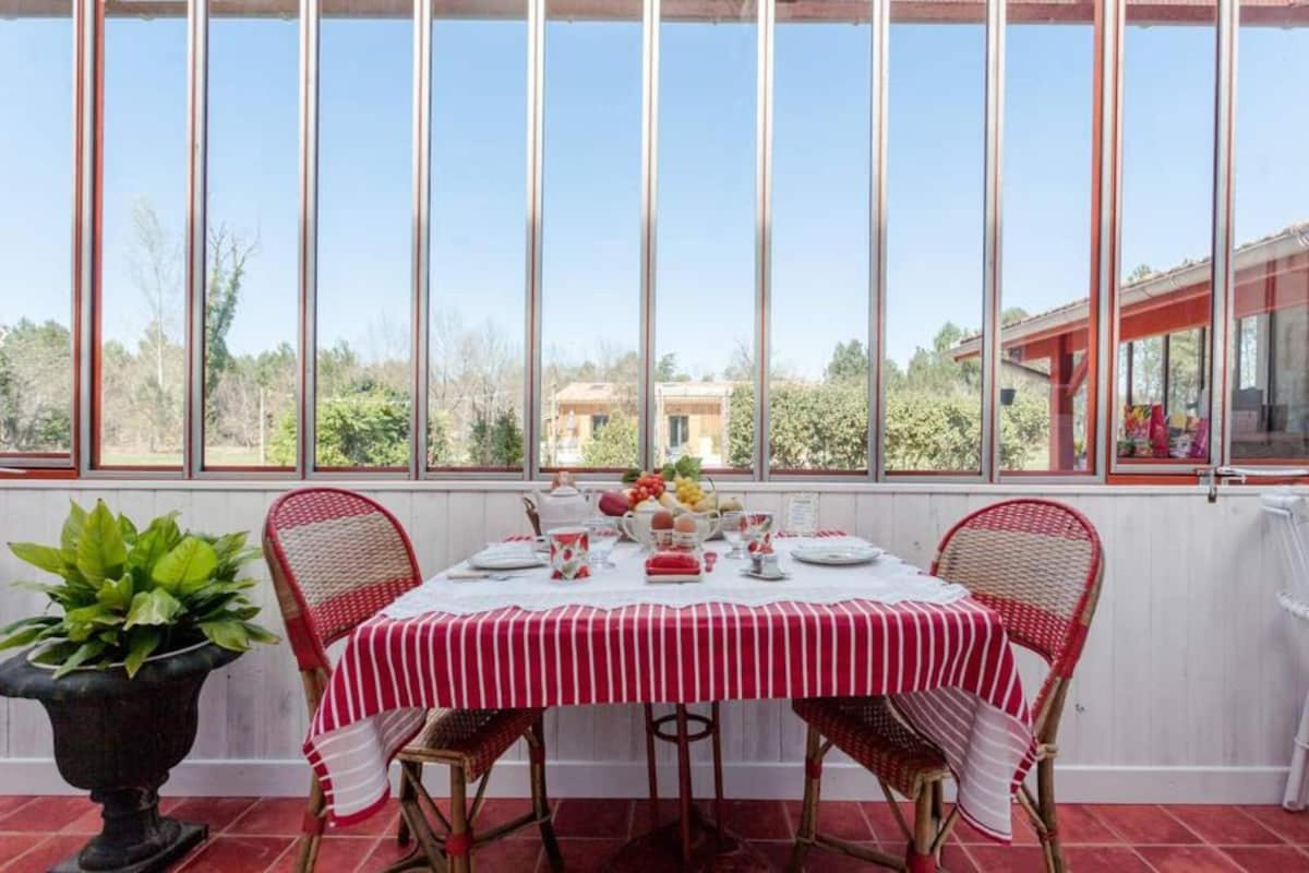Domaine De La Grange Bed & Breakfast Carcans Bagian luar foto